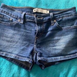 levis jean shorts